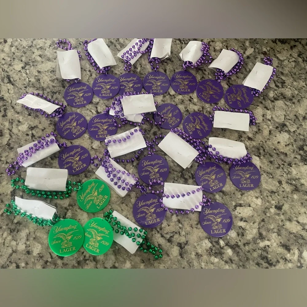 Lot (20) YUENGLING Purple and Green Party Beads